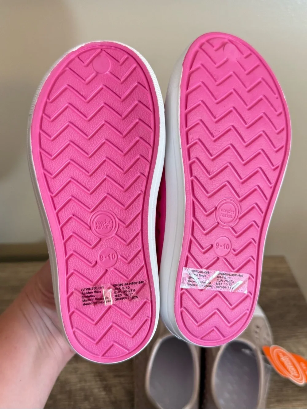 NEW Wonder Nation Water Shoes Sneakers Pink Gold Little kid Size 9/10 Summer